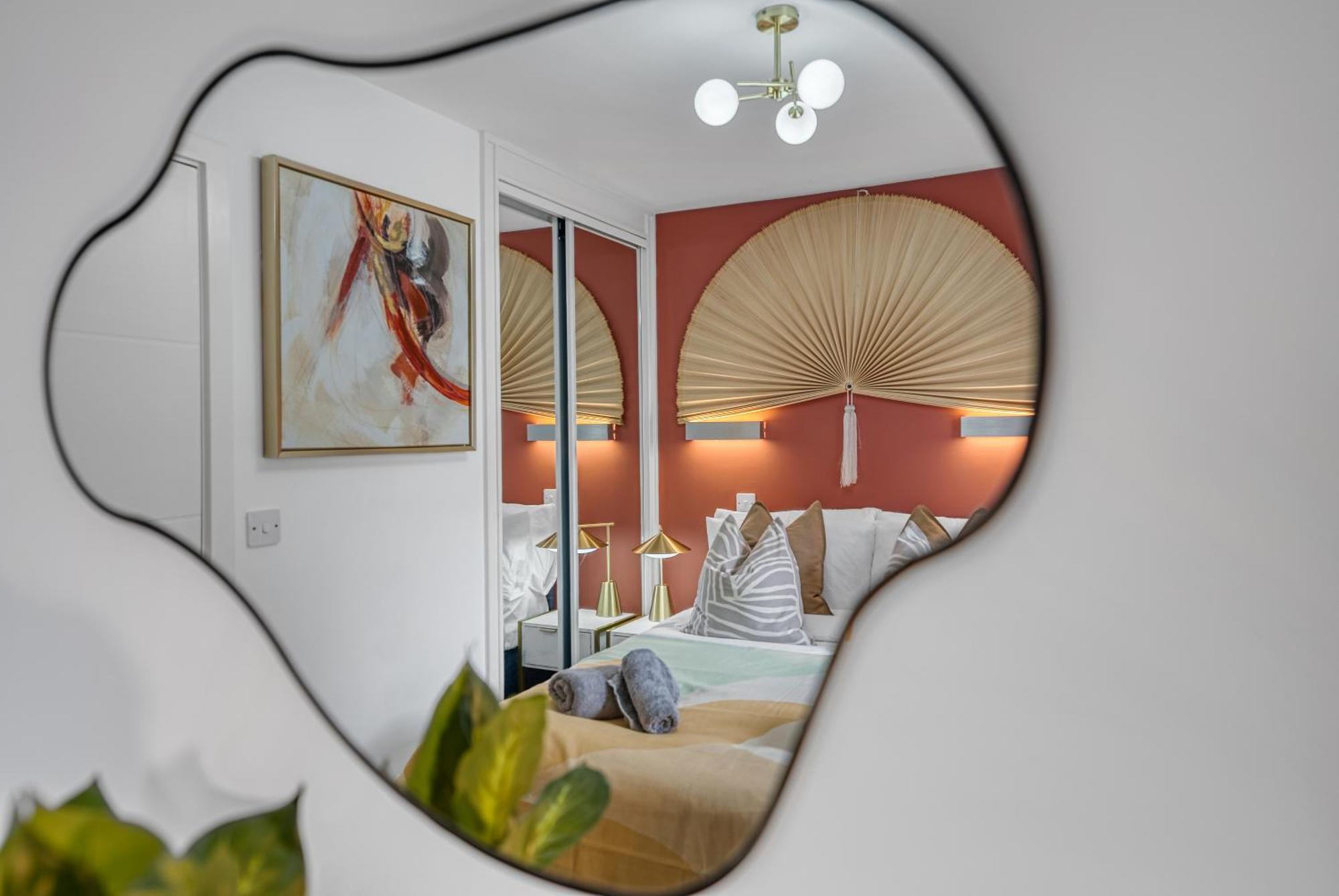 1 Bedroom Ocean Village Luxurious, Stylish & Cosy Apartment, Central Location In Southampton, Sleeps 4 - Summer Special Offer! - By Blue Puffin Stays Exterior foto